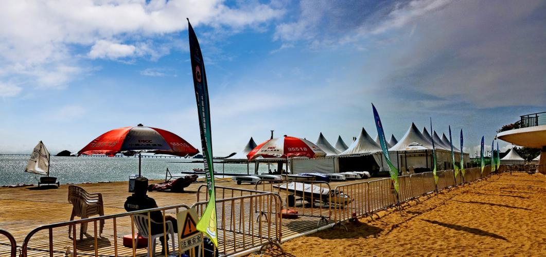 中国新闻周刊：国足 被“抬进”世界杯？.